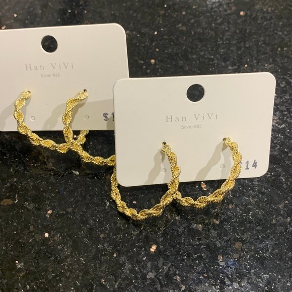 HOOP EARRING - Picture 1 of 4